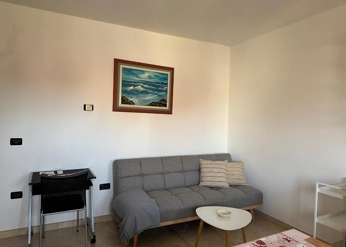 Apartment N&g *